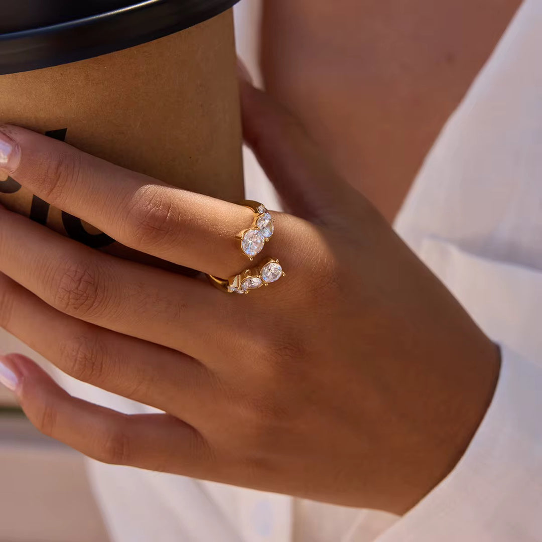 Lumièra Royale Adjustable Ring