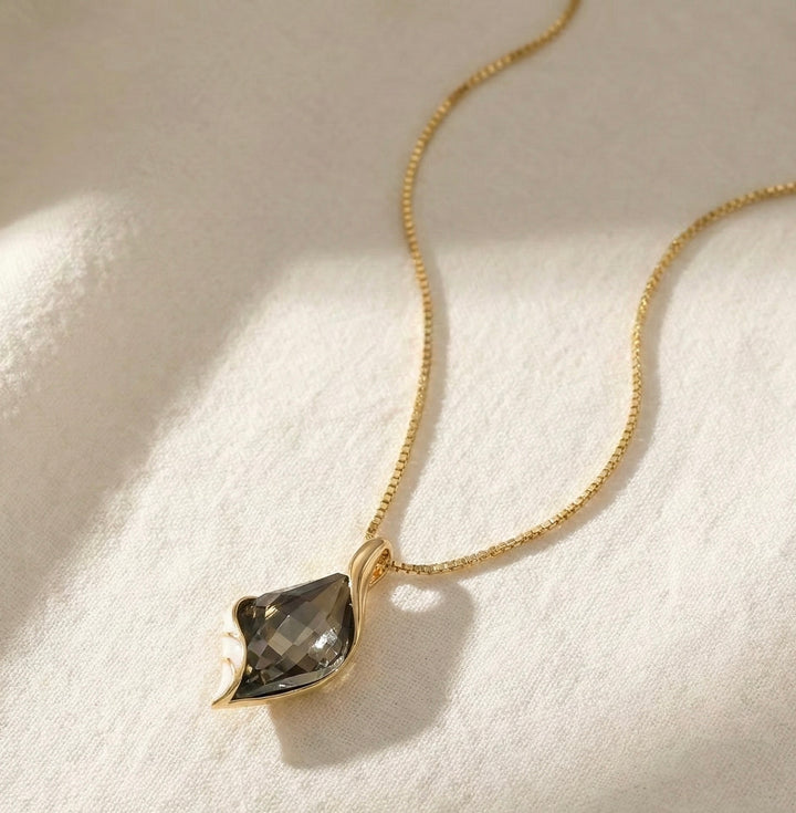 Shadowleaf Pendant Necklace