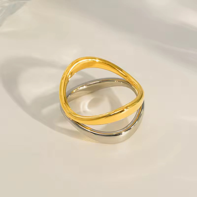 Two Tones Wave Ring