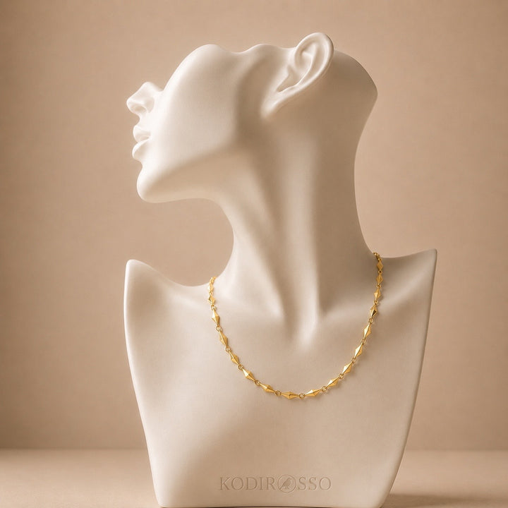 Luxurious Geometric Necklace